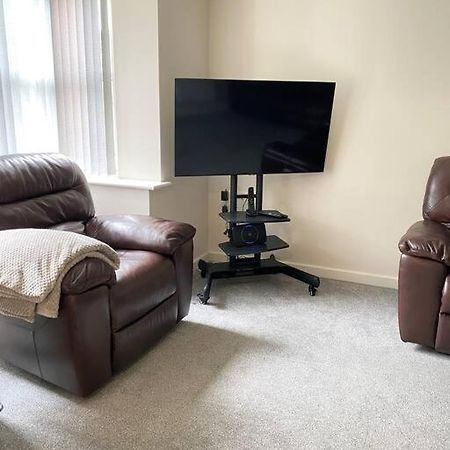 4-Room Detached Furnished Home With Parking Leicester Ngoại thất bức ảnh