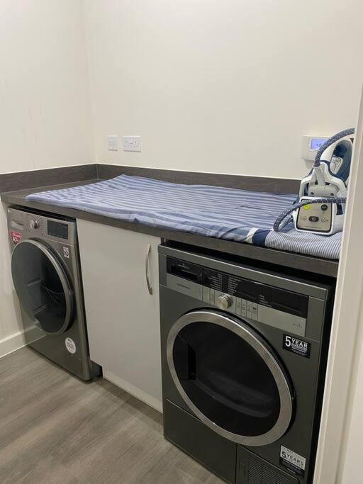4-Room Detached Furnished Home With Parking Leicester Ngoại thất bức ảnh